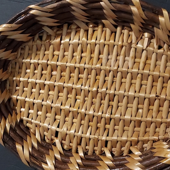 Handmade Wicker Platter,Great for bake goods.2 1/3Hx12 1/4Lx9.5inW. Brown,Tan - Picture 2 of 16